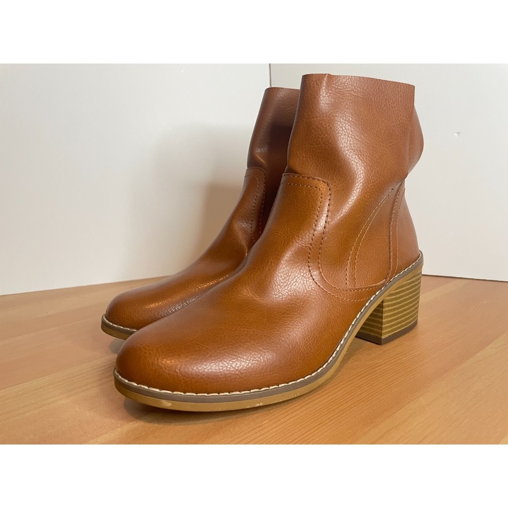 Mossimo Brown pull-on Block Heel Ankle Boots Size 9.5 US - Picture 2 of 11